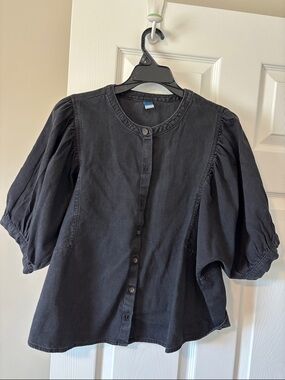 Old Navy Black Puff-Sleeve Button Front Blouse